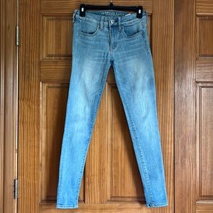 Womens American Eagle Light Washed Jeans